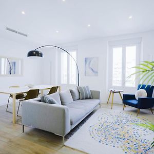 Appartement à 2 Chambres à Coucher