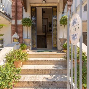 Crys: Apartments, Holiday, Business, Verde