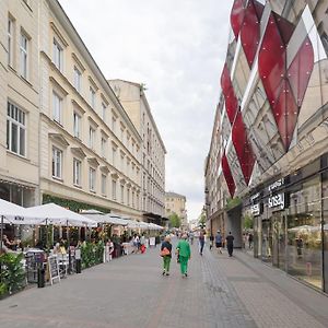 Chmielna Spacious City Center Apartment