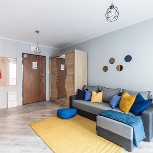 Superapart Stalowa 39 Modern Unit With Kitchen & Wifi