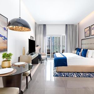 Stunning Studio Near Burj Khalifa