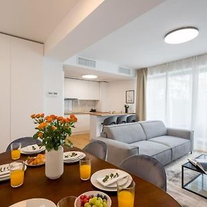 Appartement à 3 Chambres à Coucher