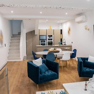 Appartement à 3 Chambres à Coucher