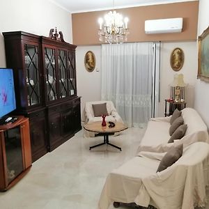 Comfy Apartment For 4 Ppl In Koukaki