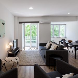 Appartement à 2 Chambres à Coucher