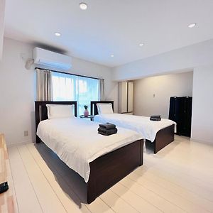 Appartement à 3 Chambres à Coucher
