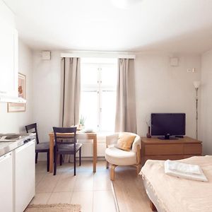 2Ndhomes Compact Studio By The Esplanade Park