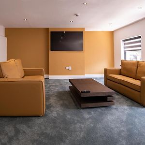 Appartement à 3 Chambres à Coucher