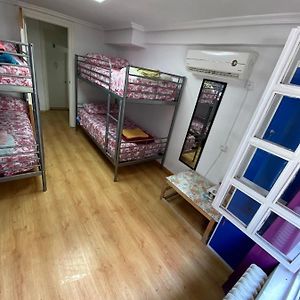 Chambre Juste Pour Femmes Dortoir