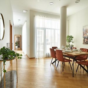 Appartement à 3 Chambres à Coucher