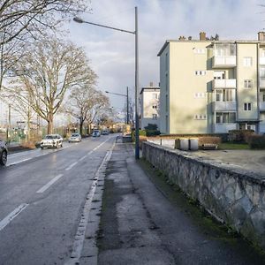 Just For You - Balcon - Parking - Calme- Fibre - Relax Bnb