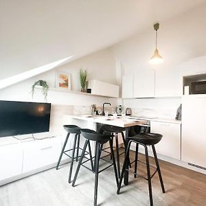 Appartement à 3 Chambres à Coucher