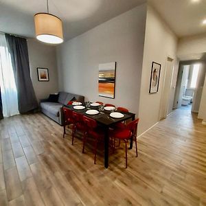 Appartement à 3 Chambres à Coucher