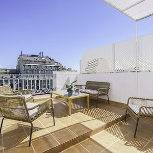 Appartement à 3 Chambres à Coucher