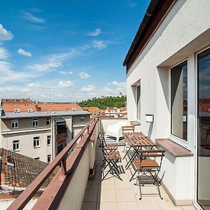 Appartement à 2 Chambres à Coucher