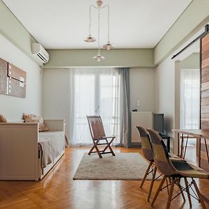 Comfortable 2 Bd Apartment Close To Athens Archeological Museum