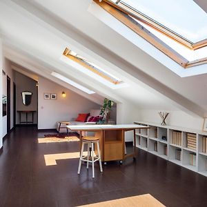 Appartement à 3 Chambres à Coucher