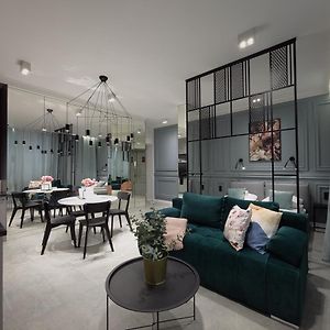 Studio de Luxe