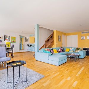 Appartement à 2 Chambres à Coucher