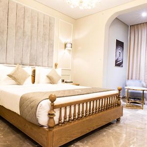 Chambre Standarde Lit Queen-Size