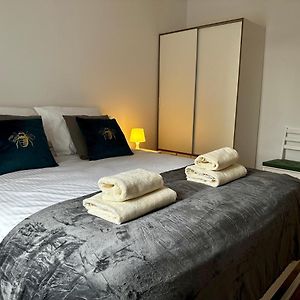 Tresor Pulaskiego Apartments