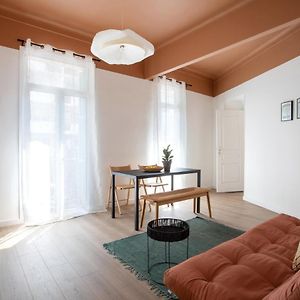 Appartement à 2 Chambres à Coucher