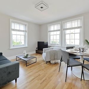 Appartement à 3 Chambres à Coucher
