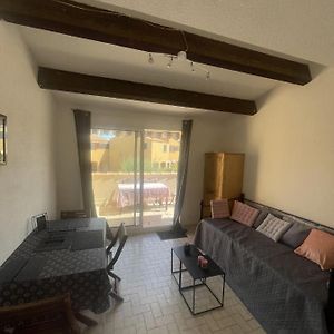 T2 6 Couchages Residence Front De Mer