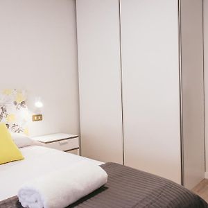 Appartement à 3 Chambres à Coucher