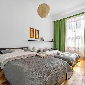 Appartement à 2 Chambres à Coucher