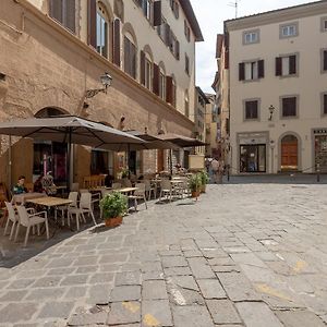 Piazza Dei Rossi Due View