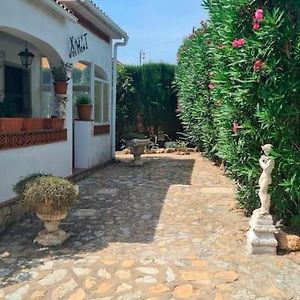 Xalet Azul, Your Secret Garden In L'Escala