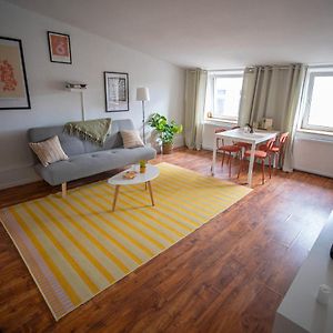Appartement à 3 Chambres à Coucher