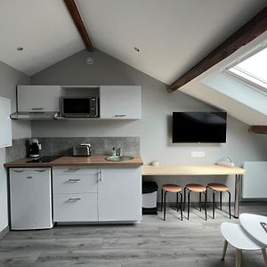 Studio Entierement Renove