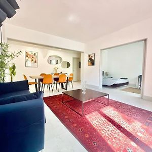 Appartement à 2 Chambres à Coucher