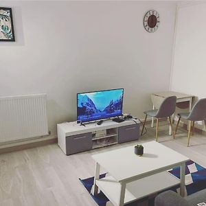 Appartement à 3 Chambres à Coucher