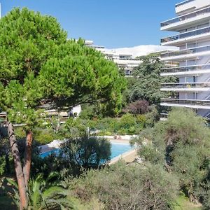 Seli 2 Pieces Classe 52 M2 Terrasse 20M2 Plages Piscine Antibes Juan Parking