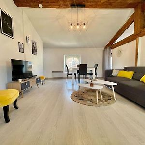 Appartement à 2 Chambres à Coucher