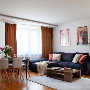 Appartement à 3 Chambres à Coucher