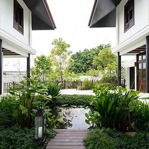 Siri Sala Private Thai Villa