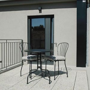 Appartement à 3 Chambres à Coucher