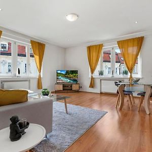 Appartement à 2 Chambres à Coucher