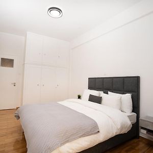 City Center Apt. On A Traffic Free Street