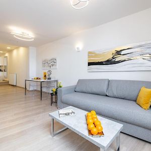 Appartement à 2 Chambres à Coucher