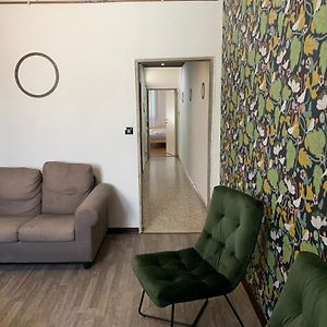 Appartement à 3 Chambres à Coucher