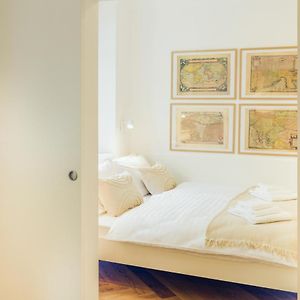 Stylish Apartment In Historical Center