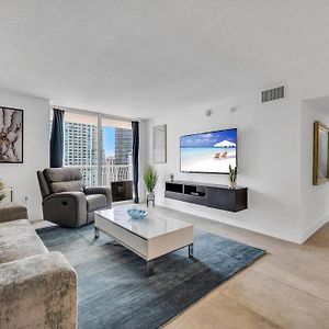 37Th Floor Amazing Spacious Unit With Parking