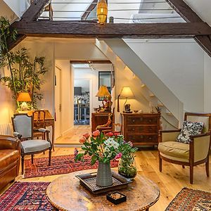 Appartement à 3 Chambres à Coucher