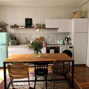 Appartement à 2 Chambres à Coucher