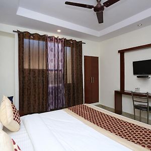 Oyo Hotel Repose Villa Near Gurudwara Shri Bangla Sahib